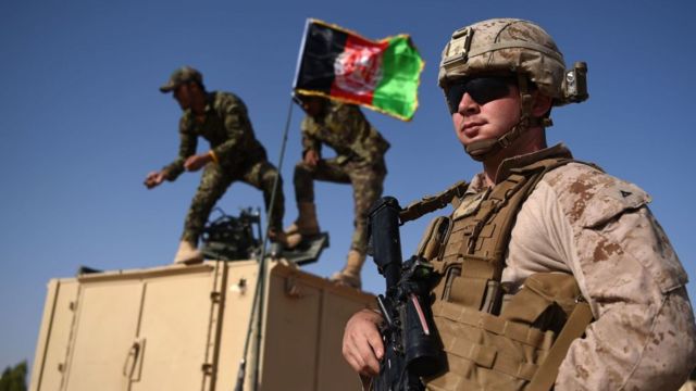 Amerikan ve Afgan askerleri