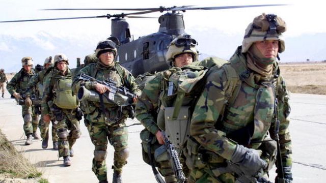 ABD askeri ilk olarak 2001'in sonunda Afganistan'a indi