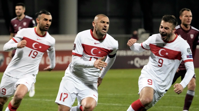 A Milli Takım, Letonya'da 90+9'da güldü!