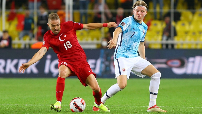 A Milli Takım'ın Norveç maçı sonrası Caner Erkin gündem oldu