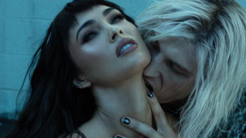 ABD’li oyuncu Megan Fox ile sevgilisi Kelly’nin bir dergiye verdiği poz tepki çekti