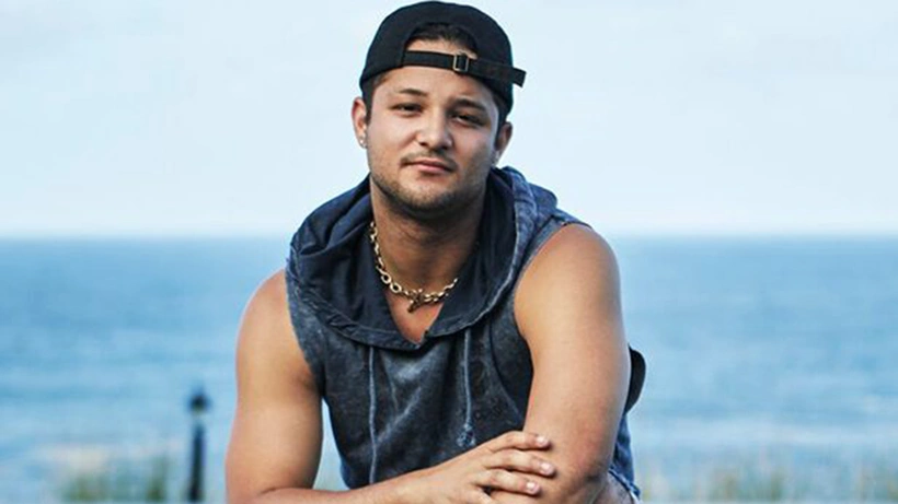 Amerikalı oyuncu Chris Pearson bıçaklanarak öldürüldü