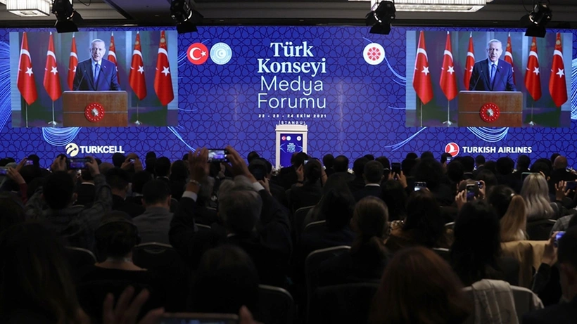 Cumhurbaşkanı Erdoğan: Sosyal medya toplumsal barışı tehdit eder konuma geldi