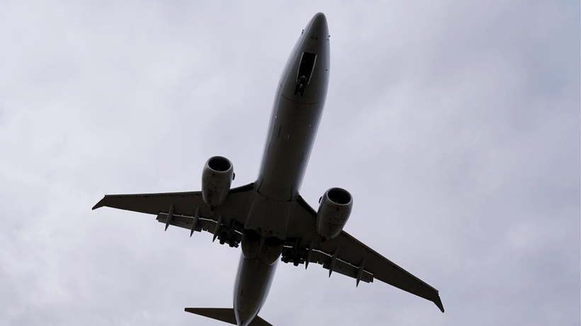 Havada panik anları! Rota değiştirip acil iniş yaptı