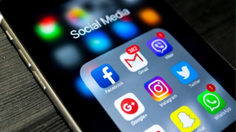 iPhone kullanıcılarına Facebook uyarısı: Tek yol uygulamayı silmek!