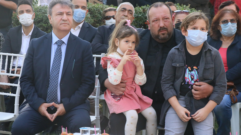 İzmir depreminde saatler sonra enkazdan çıkarılan Ayda'nın annesinin ismi çocuk parkında yaşayacak