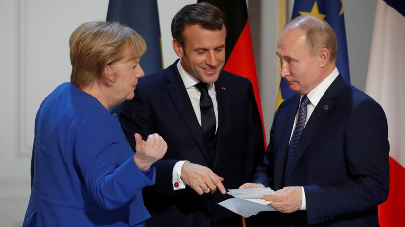 Putin, Merkel ve Macron ile Ukrayna konusunu görüştü