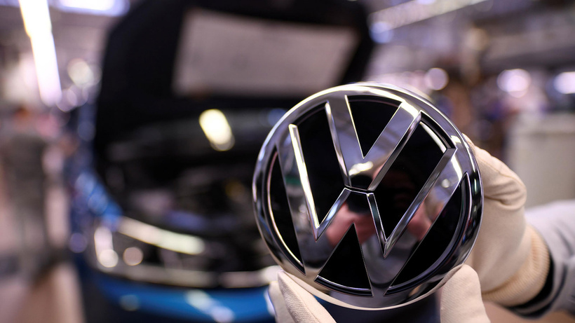 VW CEO'su: Elektrikli arabalara geçişi geciktirirsek 30 bin kişi işini kaybedebilir