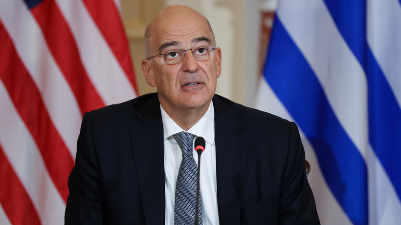 Yunanistan Dışişleri Bakanı Nikos Dendias'tan Türkiye'ye tehdit: Ülkemize saldırmayı düşünürse...