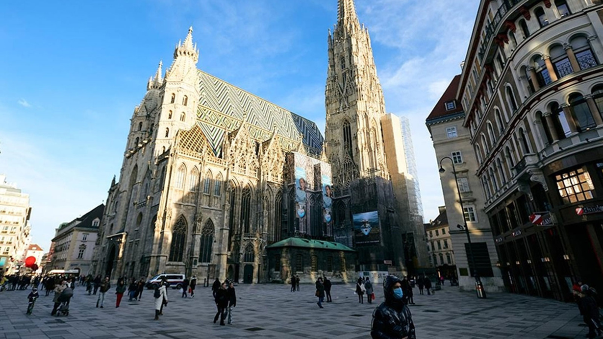 Avusturya'da aşısızlara kısıtlamalar gündemde