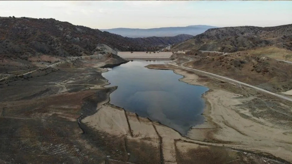 Çorum Belediye Başkanı'ndan korkutan uyarı: Kentimizin 10 günlük suyu kaldı