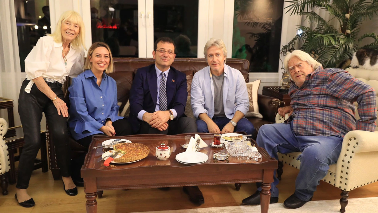 Cüneyt Arkın ile Ekrem İmamoğlu buluştu! ‘Abisini ziyarete gelmiş’