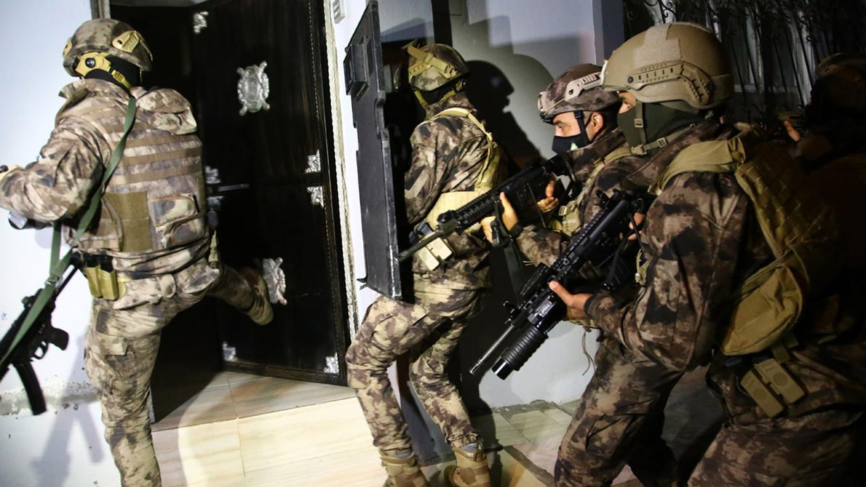 Diyarbakır merkezli 4 ilde terör operasyonu: Gözaltına alınanlar arasında HDP'li yöneticiler de var