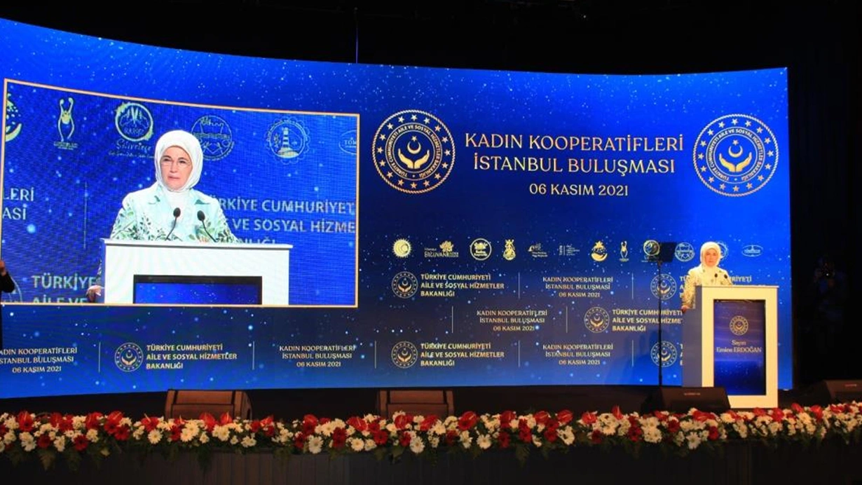 Emine Erdoğan: Güçlü toplumun üç temel bileşeni vardır