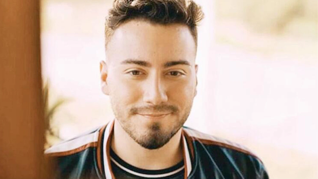 Enes Batur doların son durumu sonrası yaptığı paylaşımla tepki çekti