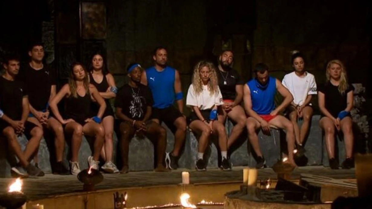 Eski Survivor yarışmacısı 10 yıllık eşinden tek celsede boşandı
