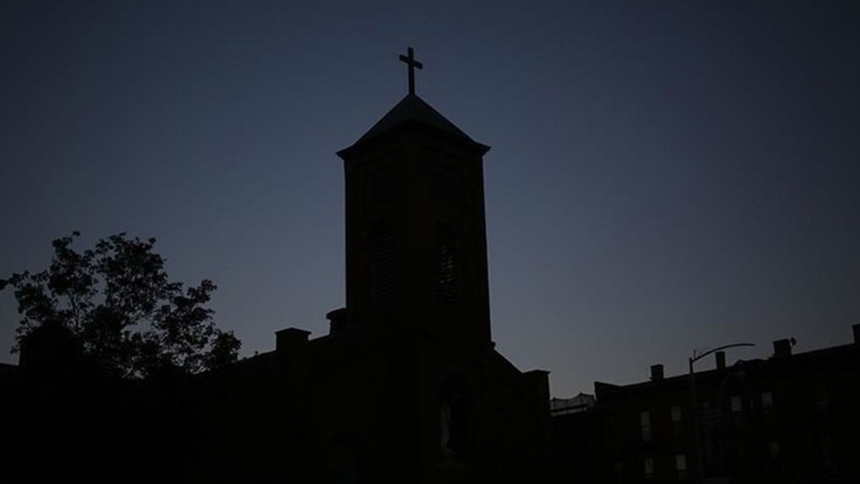Fransa'da kilise, cinsel istismar mağduru tazminatları için varlıklarını satacak