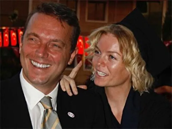 Cem Uzan ve Alara Koçibey