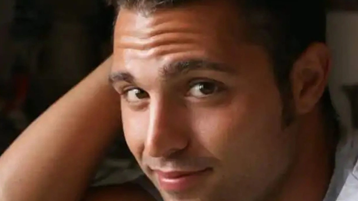 Komadaki İtalyan futbolcu Cristian Parisi'nin kalbi durdu