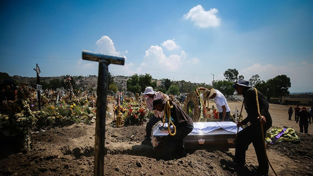 Yine Meksika yine gizli mezar! Çok sayıda çürümüş ve yanmış ceset bulundu