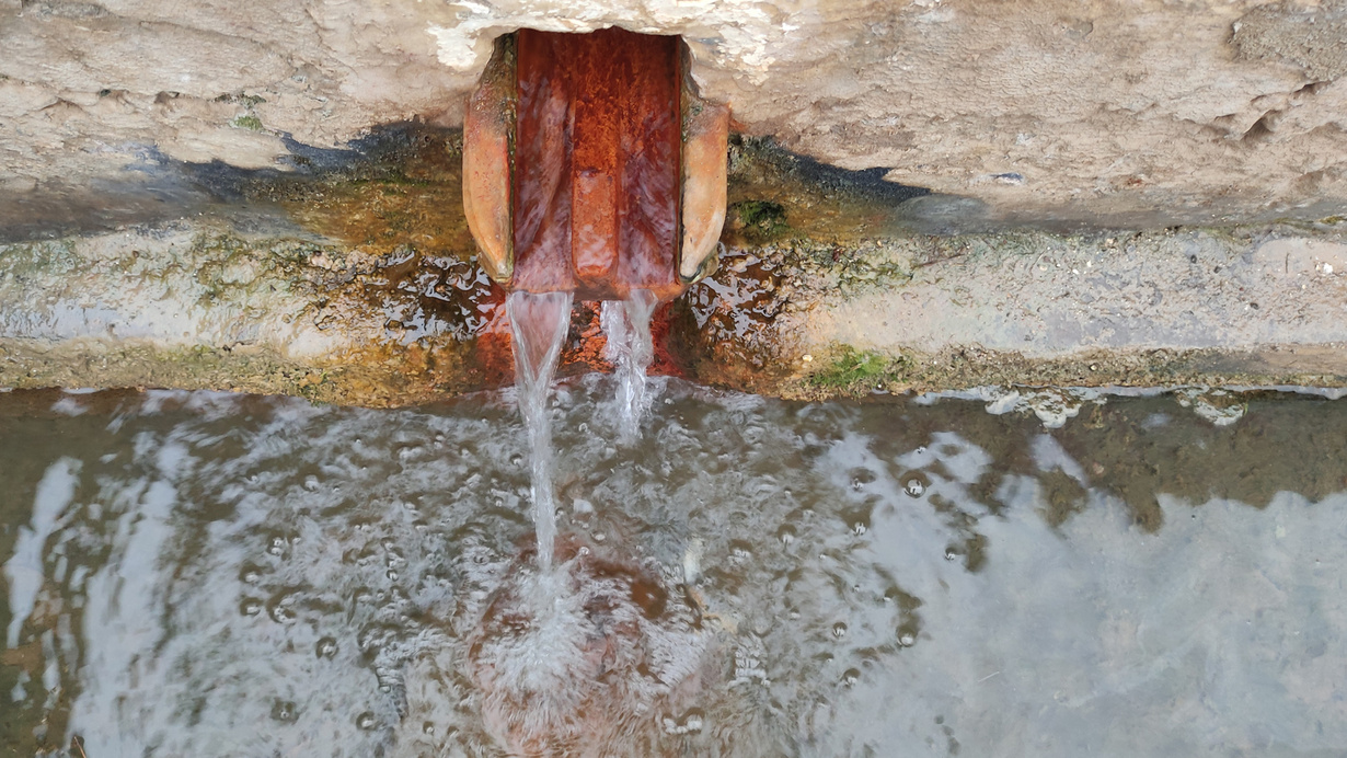 Bursa'daki bu çeşmeden akan su demiri bile eritiyor... Üstelik bedava!