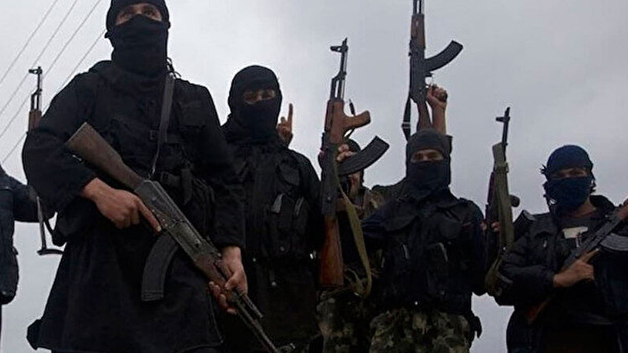 DEAŞ'ın Mahmur'da düzenlediği saldırıda 7 Peşmerge ve 3 sivil öldü