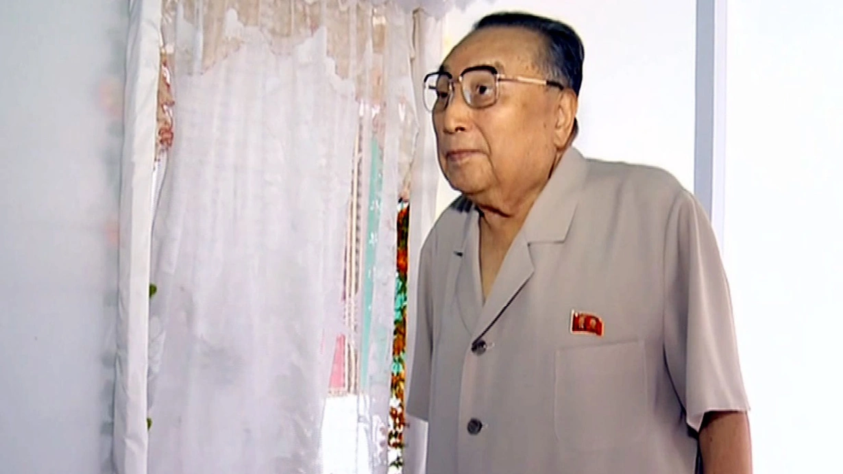 Kuzey Kore yasta! Kim Yong-ju öldü