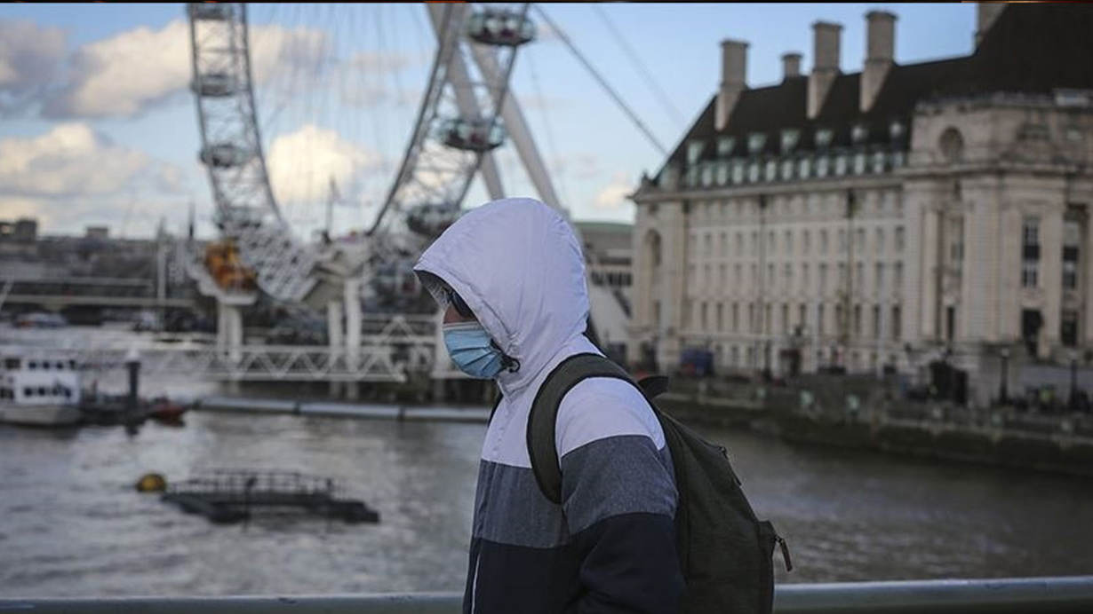 Omicron vaka sayısı 160'a yükselen İngiltere'den flaş karar