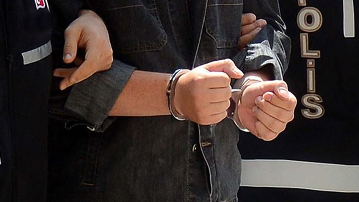 Trabzon'da eşini tabancayla vurarak öldüren adam polise teslim oldu