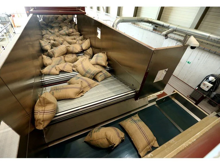 İsviçre&#8217;deki küresel kahve firmasının fabrikasında yarım tondan fazla kokain bulundu