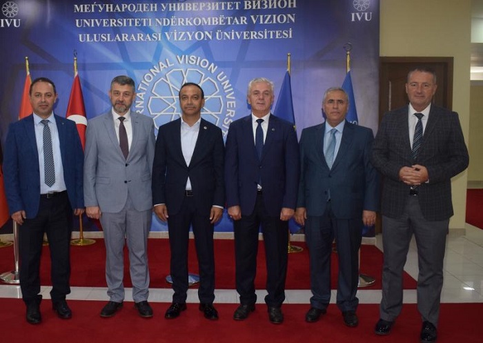 MHP Sivas Milletvekili Ahmet Özyürek Vizyon Üniversitesini ziyaret etti.