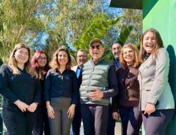 Çalışanlardan Sürpriz, Misafirlerden Alkış: Kemal Şahin’e Unutulmaz Doğum Günü