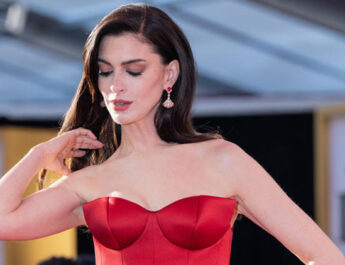 ‘Estetikli’ dediler, dünyanın en güzel kadını seçildi